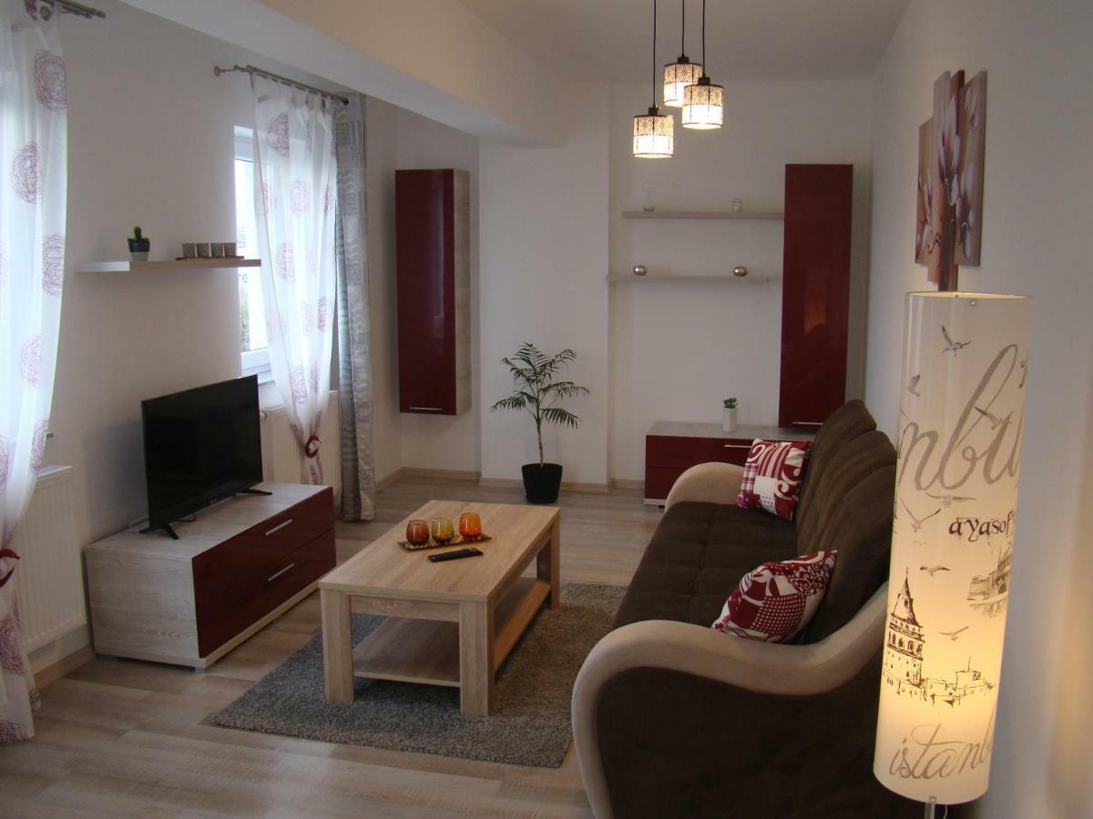 Eme Apartments Μπρασόβ Εξωτερικό φωτογραφία
